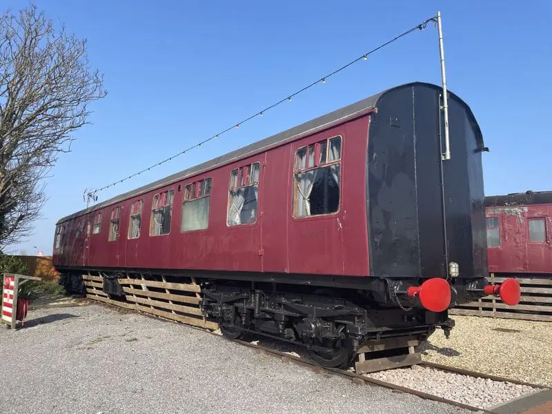 800